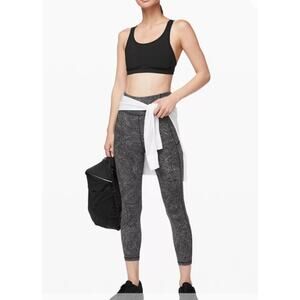 Lululemon Final Lap Crop 23" Leggings Size 2 NWOT Sold Out Online